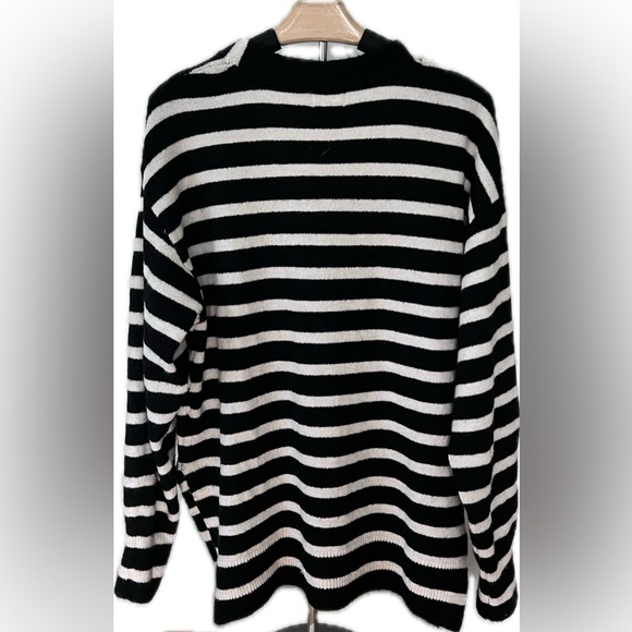 H&M Black and White Striped Sweater - Picture 2 of 2